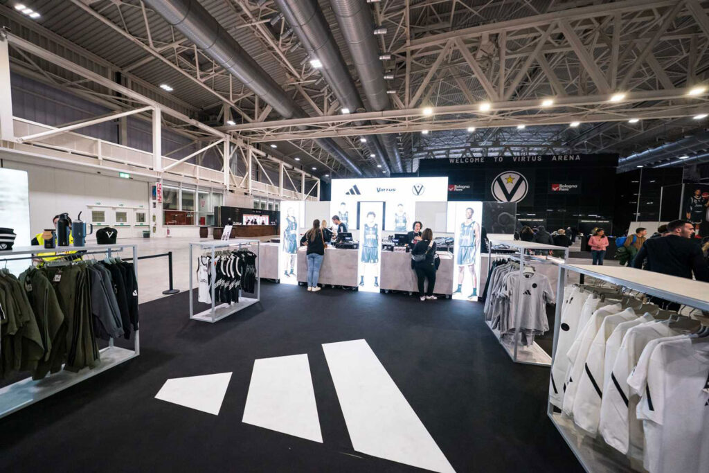 Virtus-store-paladozza-unipol-hall-1
