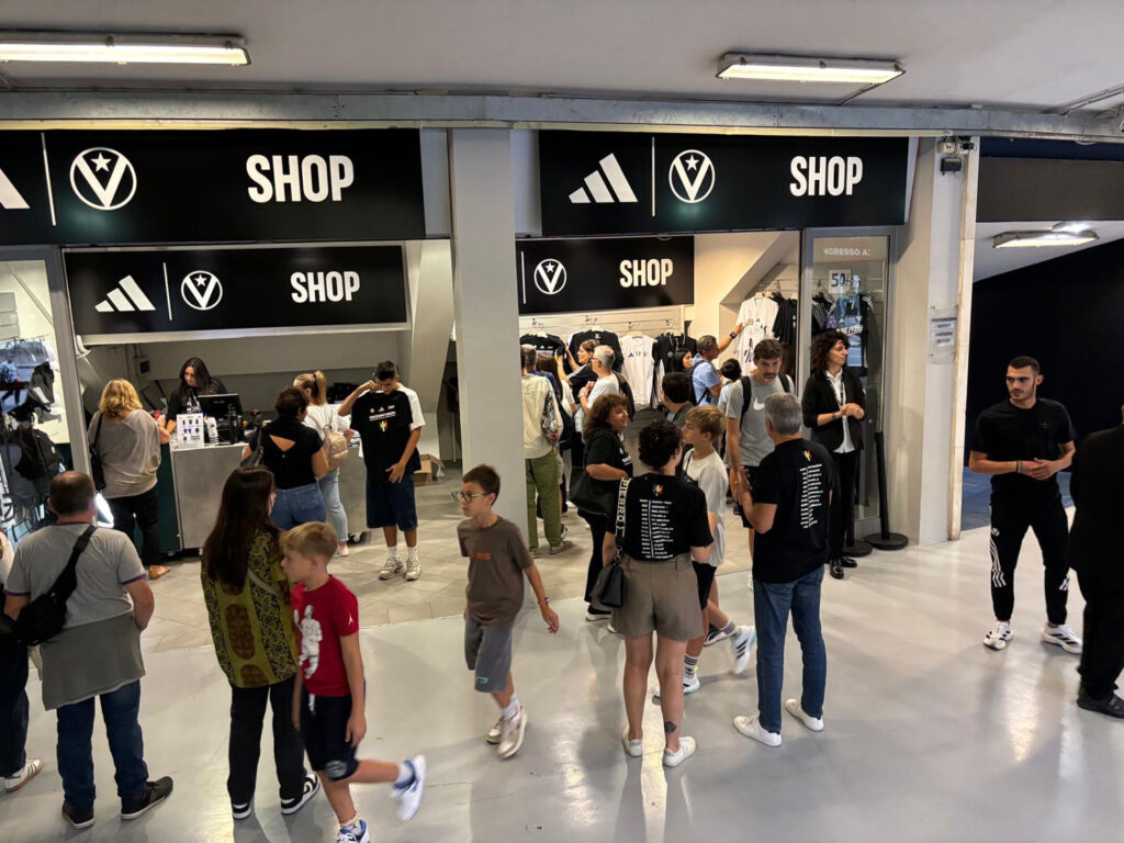 virtus-store-paladozza-unipol-hall-7